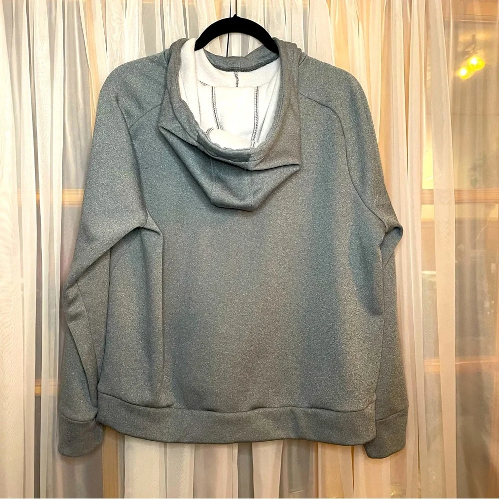 Itm 0008 Women’s Under Armour pull over hoodie size LG - Picture 5 of 9